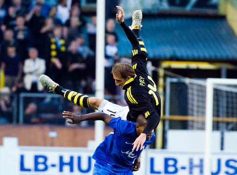Kenny Pavey, AIK och Joãozinho, Levski