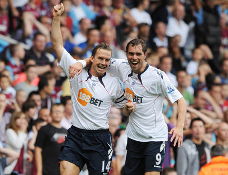 Kevin Davies och Johan Elmander, glädje, jubel, Bolton