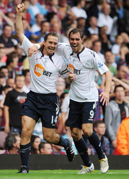 Kevin Davies och Johan Elmander, glädje, jubel, Bolton