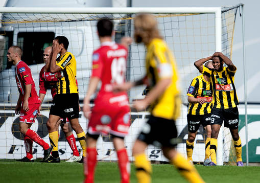 Rene Makondele, Häcken, deppar