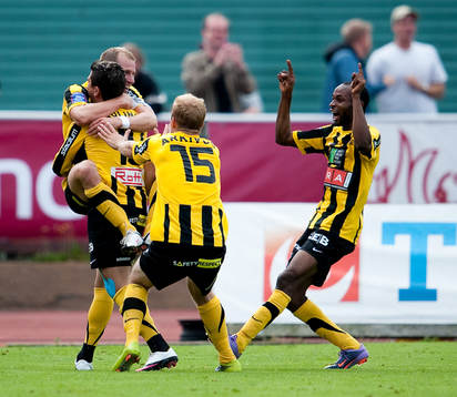 Jonas Henriksson, Häcken, gör 1-0. Jubel