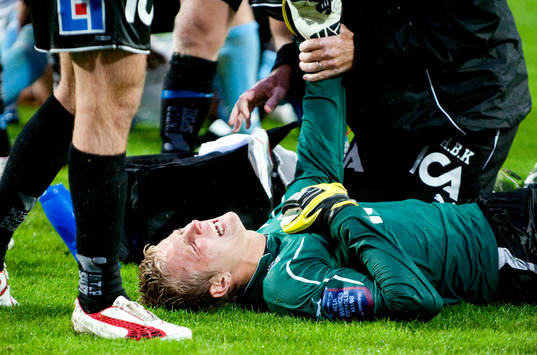 Karl-Johan Johnsson, målvakt, skada, smärta