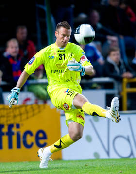 Viktor Noring, målvakt