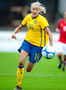 Josefine Öqvist, Sverige