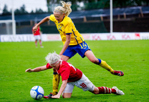 Jessica Fishlock, Wales, Josefine Öqvist, Sverige