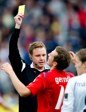 Markus Strömbergsson, domare, gult kort, Alexander Gerndt,
