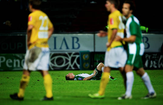 David Johansson, Hammarby, ligger utslagen