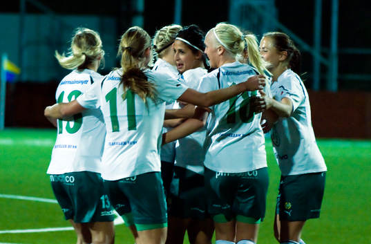 Nazanin Vaseghpanah, Hammarby, jubel