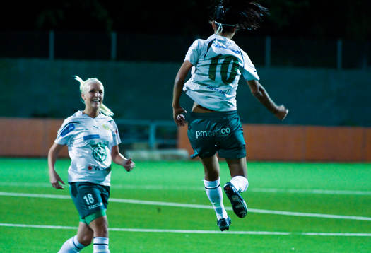 Anna Lindblom och Nazanin Vaseghpanah, Hammarby, jubel