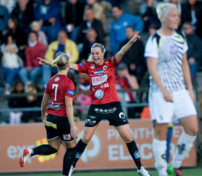 1-3, Sofie Andersson, jubel och grattas av Kirsty Yallop,