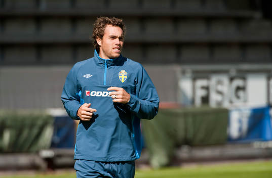 Johan Elmander joggade runt lite