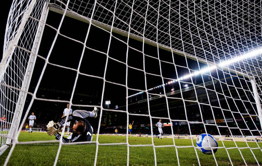 Gabor Kiraly, målvakt, Ungern, släpper in 1-0-målet