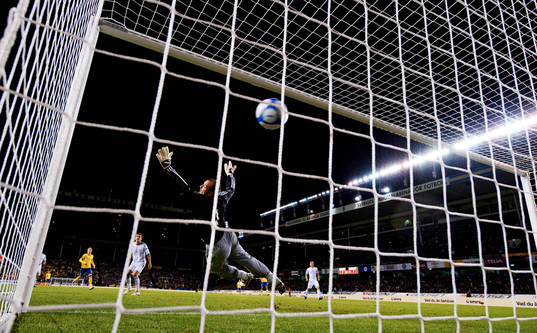 Gabor Kiraly, målvakt, Ungern, släpper in 1-0-målet