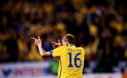 Pontus Wernbloom, Sverige, gör en målgest