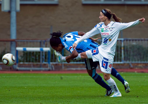 Onome Ebi, Djurgården och Kosovare Asllani, Linköping
