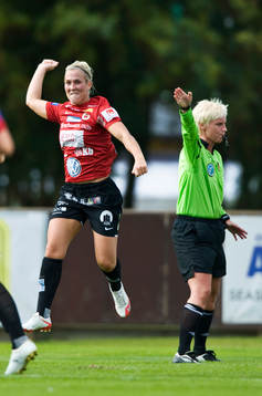 Kirsty Yallop, Kristianstad och Susanna Johansson, domare