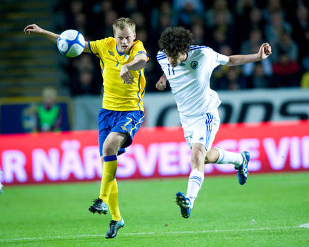 Sebastian Larsson, Sverige och Nicola Chiaruzzi, San Marino