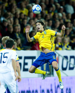 Mikael Lustig, Sverige