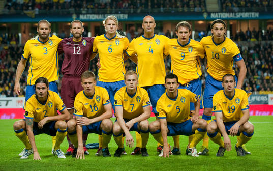 Sverige A: Startelva, lagbild. Bakre frv, Olof Mellberg,