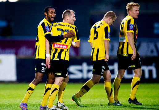Rene Makondele, Jonas Henriksson, Häcken jubel