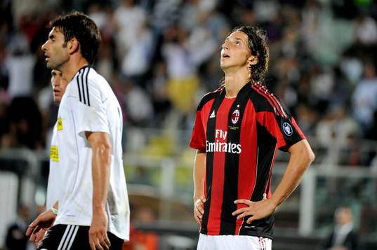 Zlatan Ibrahimovic, Milan skjuter straff men missar