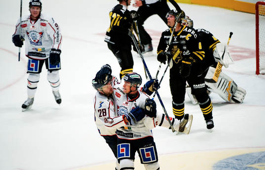 Nicklas Hävelid och Magnus Johansson, Linköping, jubel