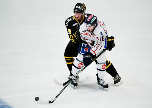 Jonas Liwing, AIK, och Pontus Petterström, Linköping