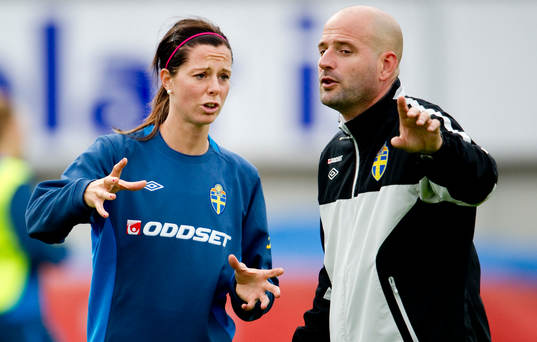 Lotta Schelin, Magnus Wikman, assisterande tränare