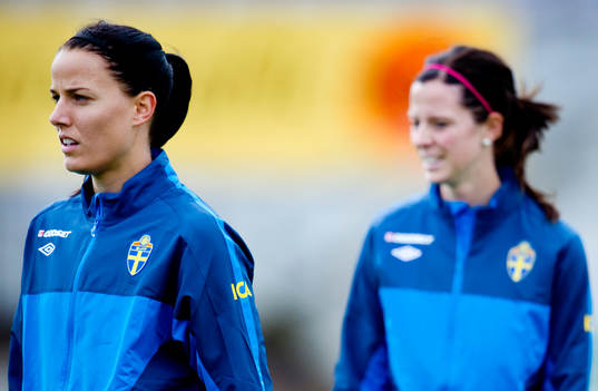 Jessica Landström, Lotta Schelin, Sverige