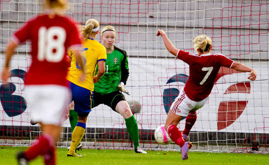 Hedvig Lindahl, målvakt, Sverige, Cathrine Paaske