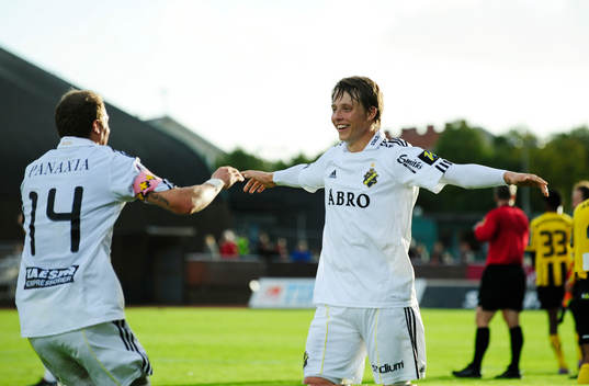 Viktor Lundberg och Kenny Pavey, AIK, jubel