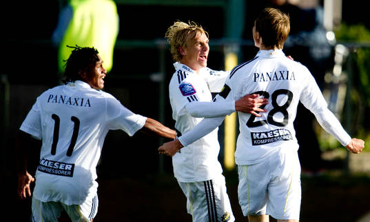 Antônio Flávio, Pontus Engblom, Viktor Lundberg, AIK jubel