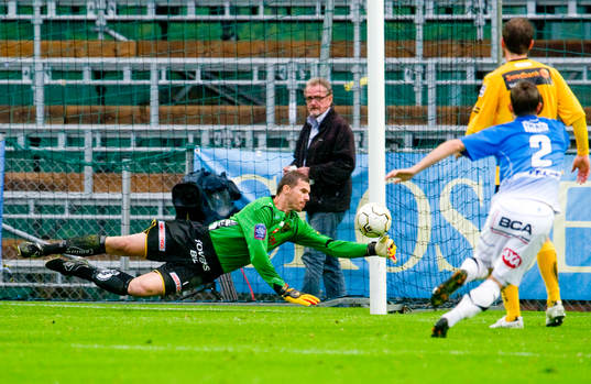 Ante Covic, målvakt Elfsborg gör en räddning