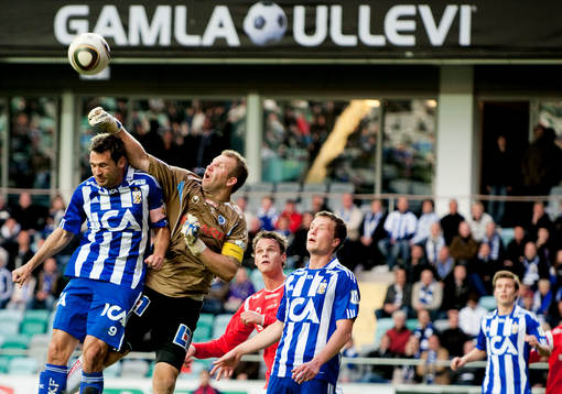 Henrik Gustavsson, målvakt Åtvidaberg, Stefan Selakovic,