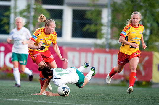 Karin Lissel, Elin Ekblom Bak, Tyresö håller undan  Nilda