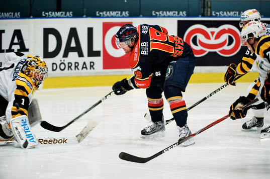 Jimmie Ölvestad, Djurgården, missar ett friläge mot