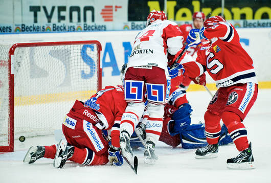 Oroligt framför Södertäljes mål när Timrå gör 0-1