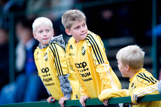 Knattar, fotbollssupporters, pojkar