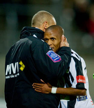 Henrik Larsson, tränare, Landskrona och Amesty Bradley