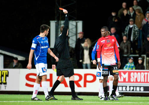Ibrahim Koroma, Trelleborg, rött kort, varning, utvisning