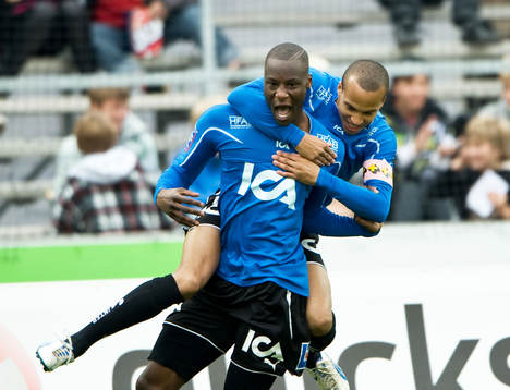 Bläddra bland fler bilder av 101003 Fotboll, Allsvenskan, Halmstad - Brommapojkarna