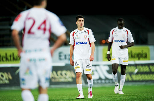 Nahir Besara, Assyriska, depp