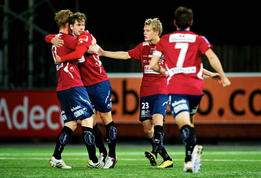 Sebastian Johansson, Örgryte, gratuleras till sitt