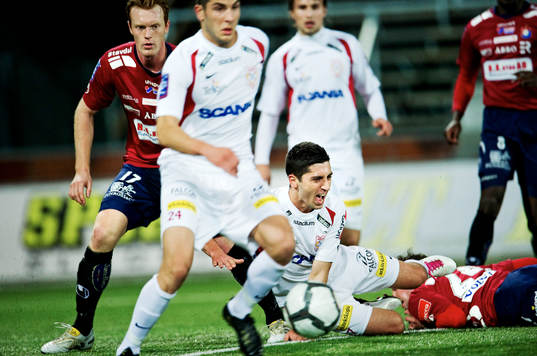 Nahir Besara, Assyriska, faller