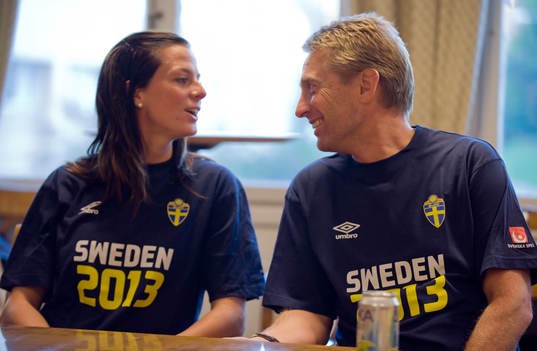Lotta Schelin och Thomas Dennerby, förbundskapten