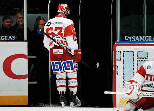 Ilkka Pikkarainen, Timrå, fick matchstraff i andra perioden