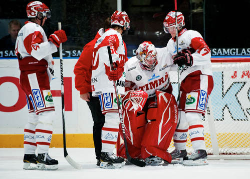 Magnus Åkerlund, målvakt, Timrå, skadades i andra