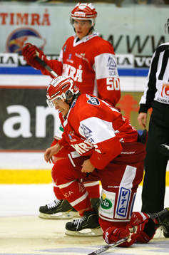 Anton Axelsson, Timrå skadar sig