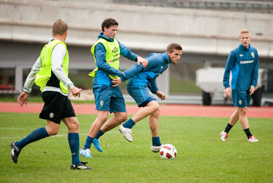 Marcus Berg jagar Anders Svensson