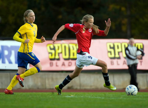 Filippa Curmark, Sverige och Synne Jensen, Norge
